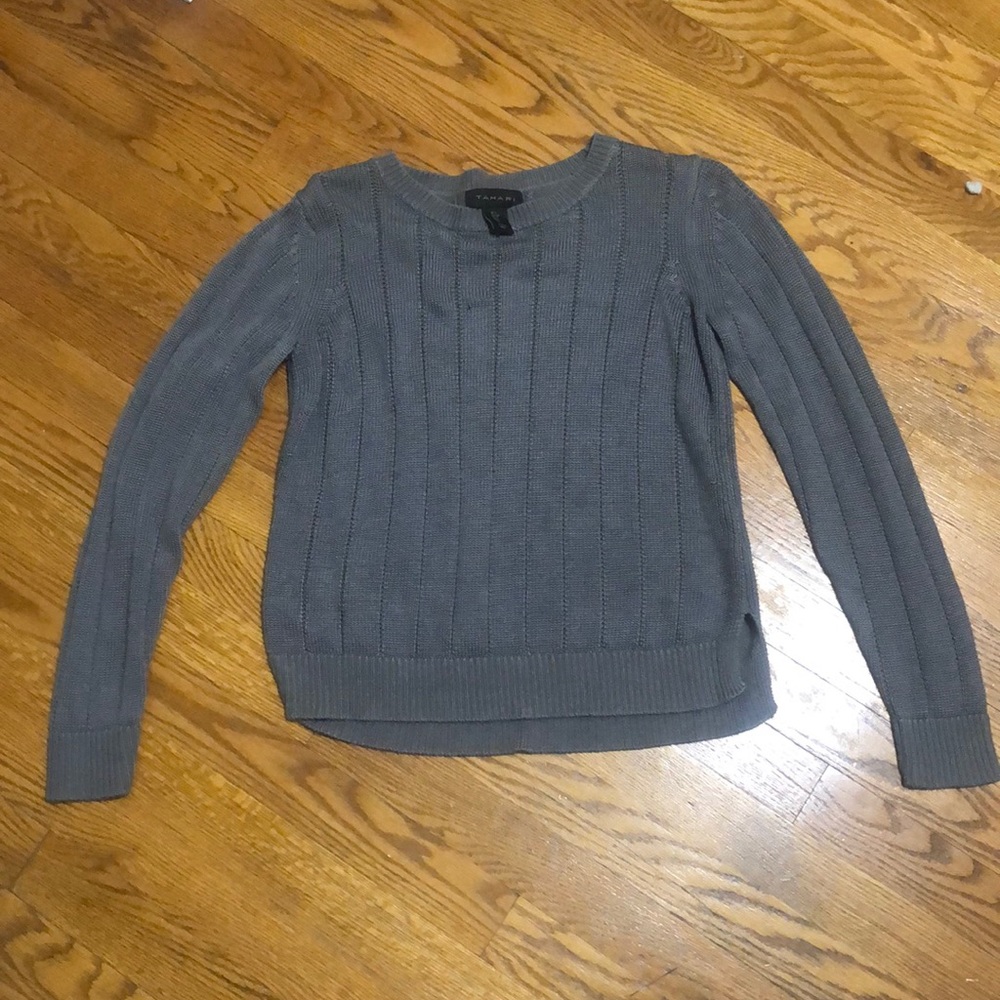 Lightweight gray sweater